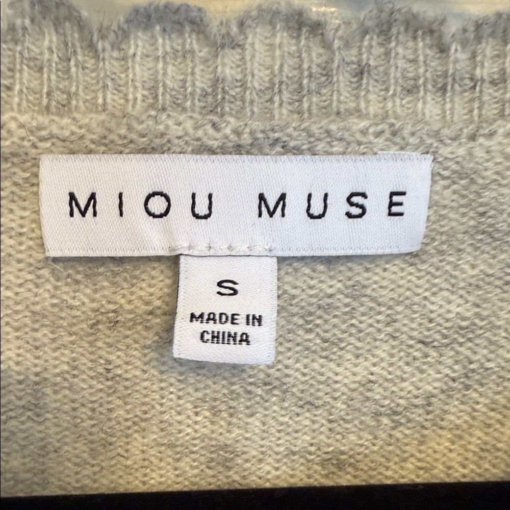 NWOT Miou Muse Light Gray Women's Cardigan #293 - Picture 6 of 11